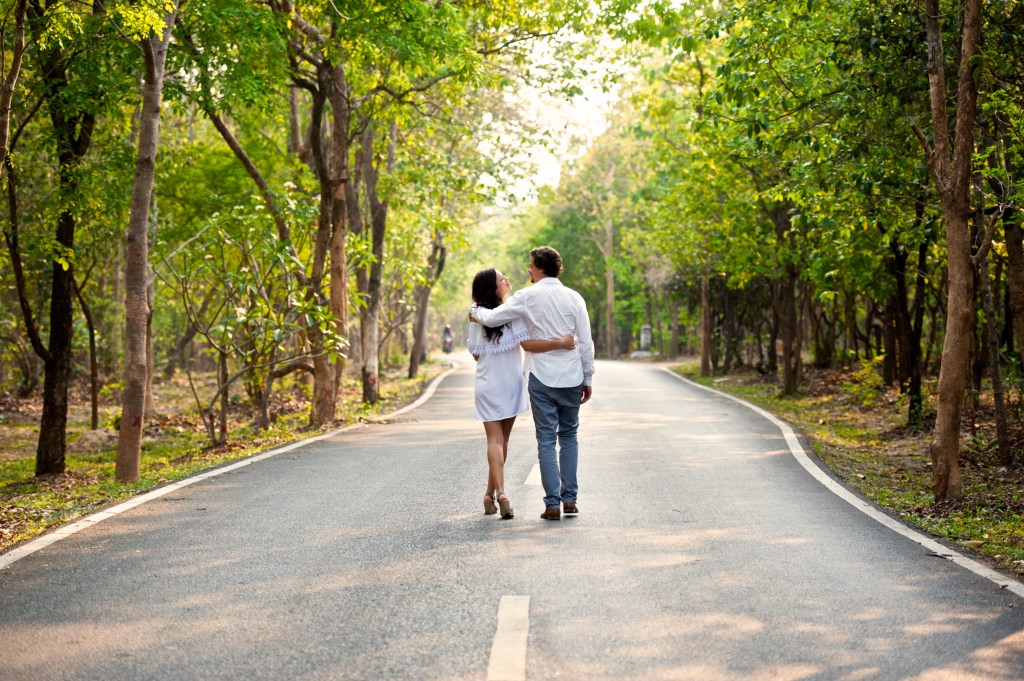 Where do we go from here? Location Uncertainty as an Expat&nbsp;Couple